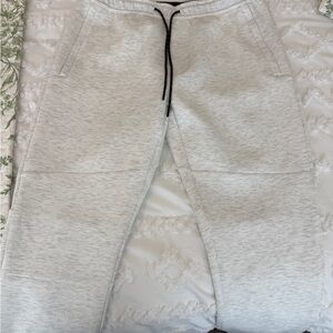 NWT American Eagle Outfitters Light Gray Jogger Pants